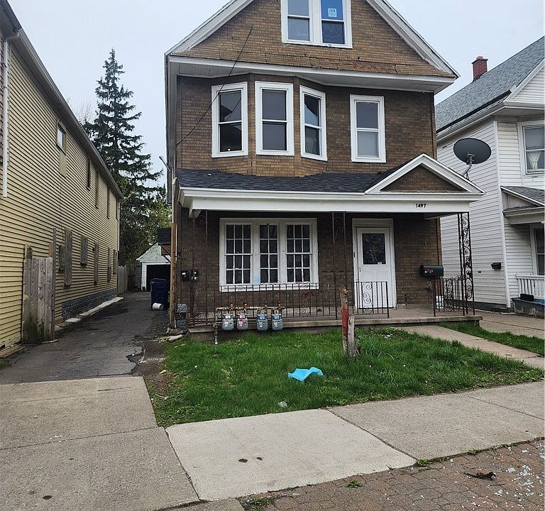 1st image of 1497 Broadway St