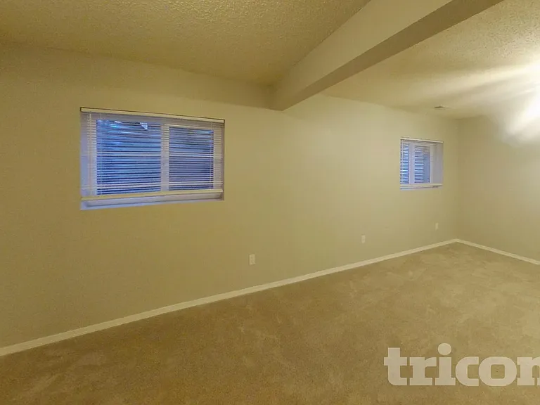 2920 Frazier Ln — Photo 18