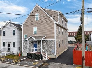 16 Washburn St, New Bedford, MA 02740