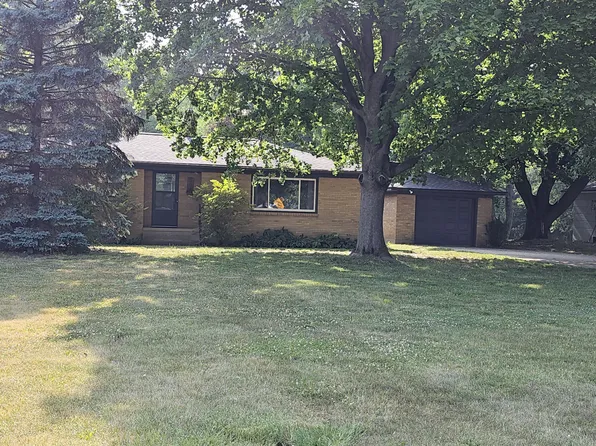 563 Maynard Ave NW, Grand Rapids, MI 49504