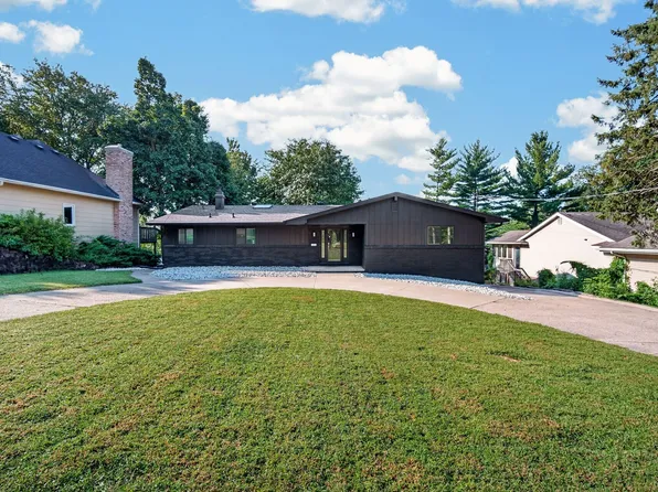 3506 Skyline Dr, Des Moines, IA 50310