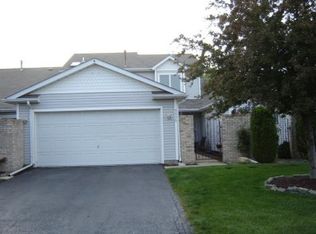 9996 Hunters Run St, Saint John, IN 46373