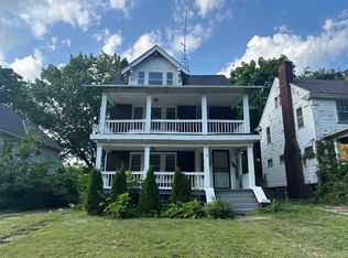 10113 Ramona Blvd, Cleveland, OH 44104