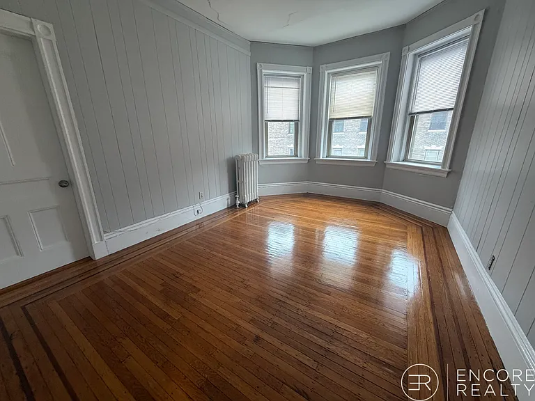 11 Park St #7 — Photo 9