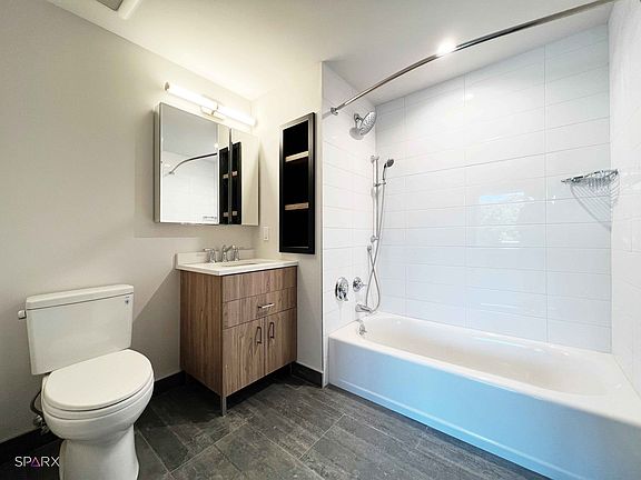 5th image of 188-11 Hillside Ave #414