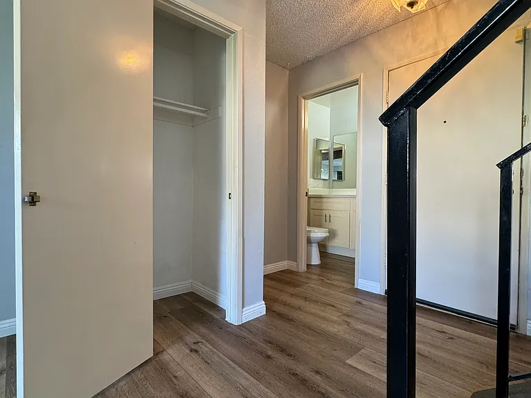 2154 Basswood Ct — Photo 11