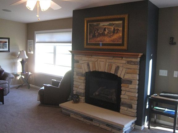 2nd image of 881 Meadowgate Dr