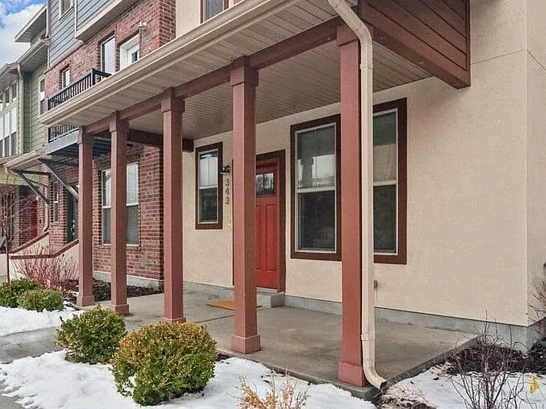 343 Park Blvd — Photo 3
