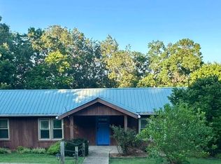 168 Riverview Dr, Mammoth Spring, AR 72554
