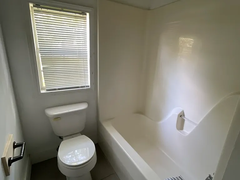 701 W McRae Ave — Photo 12