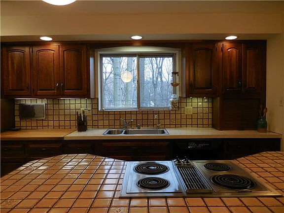Island Jenn Air Cooktop