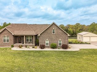 135 Butts Rd, Portland, TN 37148