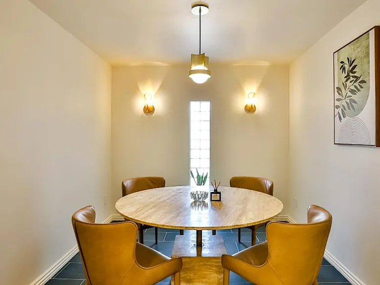 203 Frankfort Ave — Photo 9