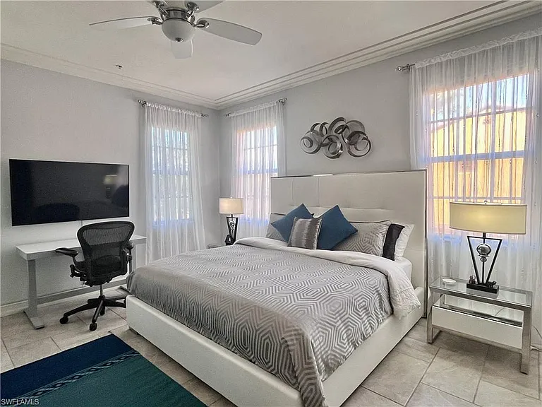 9126 Chula Vista St #12301 — Photo 7