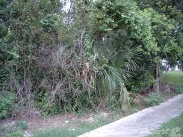 261 Valencia Rd, Debary, FL 32713