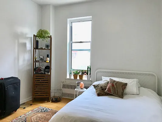 Rented by Sovereign Associates | media 15