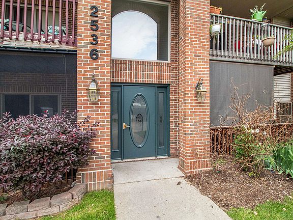 2nd image of 2536 Eagles Cir Unit 6