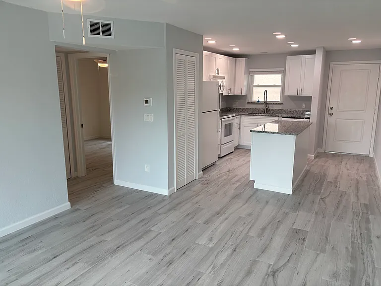 16881 Davis Rd #414 — Photo 3
