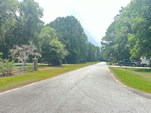 4th image of 11 Shore Rd