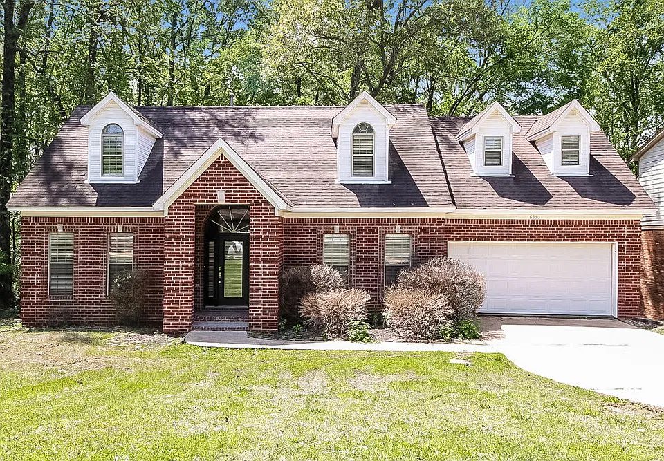 6550 Hickory Crest Dr