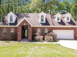 6550 Hickory Crest Dr, Walls, MS 38680