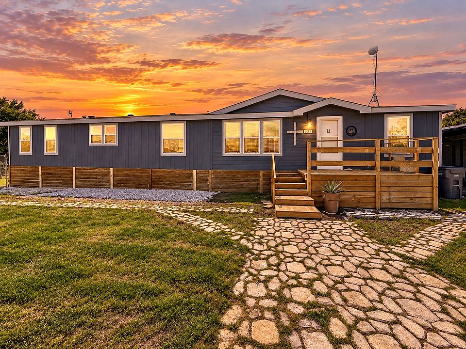 Sunset at 935 Kubitz Rd. Copperas Cove.