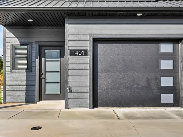 1401 Jonathan Wade Pvt Cir, Clarksville, TN 37043