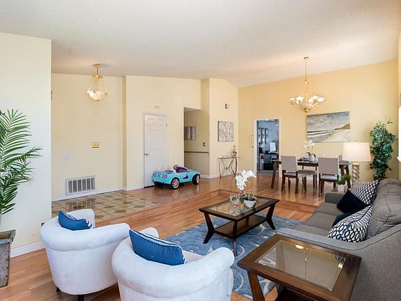 5th image of 4986 Fontanelle Pl