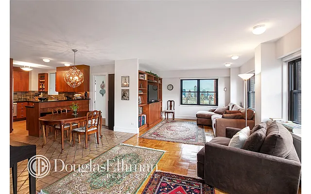 Rented by Douglas Elliman | media 14