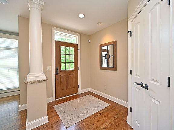 3rd image of 629 Athens Ave