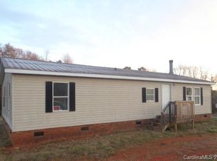 2036 Bachelor Rd, Mooresboro, NC 28114