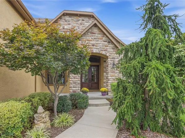 16250 Canterbury Rd, Overland Park, KS 66085