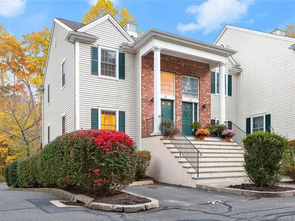 570 Danbury Road #27, Ridgefield, CT 06877