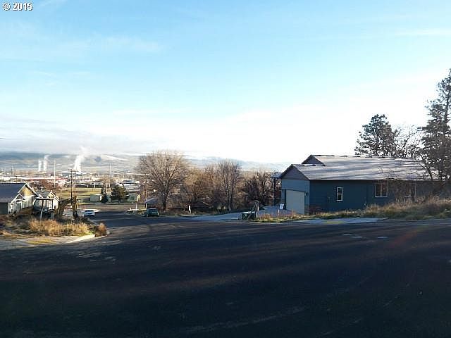 2nd image of 1120 Myrtle St