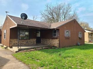 6321 Park Ridge Rd, Loves Park, IL 61111