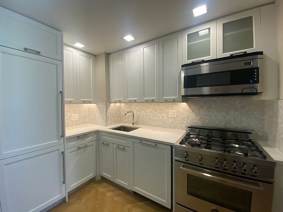 1st image of 305 E 86th St #22FE