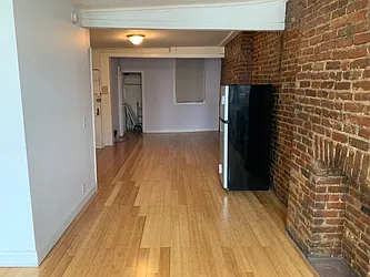 Rented by Premier Metro Realty Corp