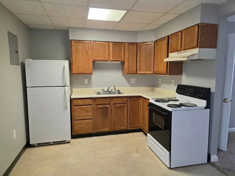 18 Main St #6 — Photo 10