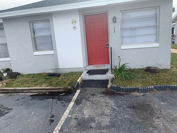 2nd image of 13 Lake Villa Way