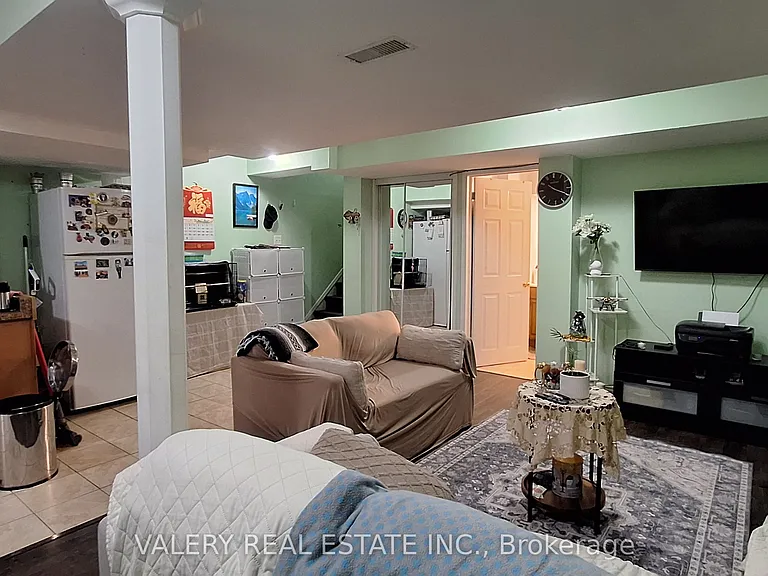 59 Casabel Dr #LOWER — Photo 3