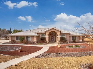 19368 Red Feather Ct, Apple Valley, CA 92307