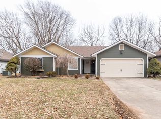 3448 S Meadowlark Ave, Springfield, MO 65807