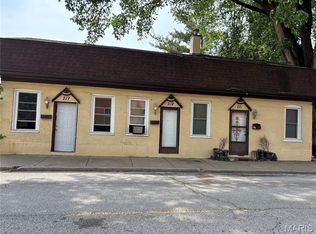 219 N High St, Belleville, IL
