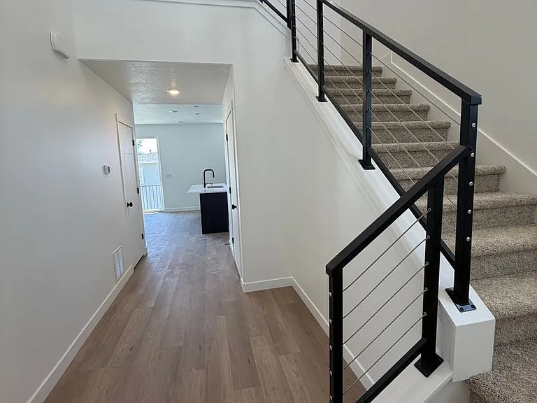 909 Bullion St — Photo 6