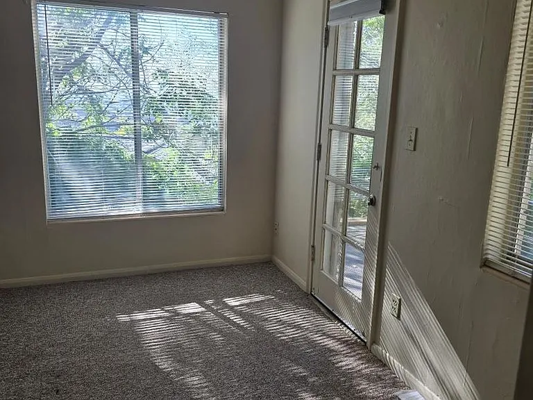 76 W Apricot Ave #2 — Photo 32