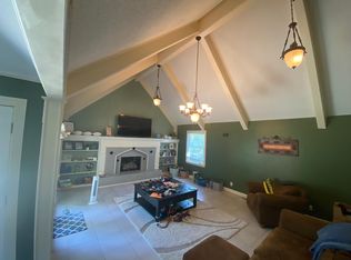 2200 W 119th Ter, Leawood, KS 66209