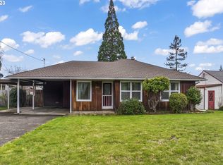 1623 NW Almond Ave, Roseburg, OR 97471