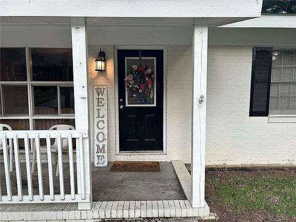4th image of 118 Allenwood Road SW