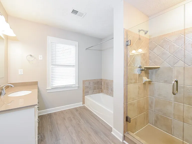 231 Amsterdam Dr SW — Photo 16