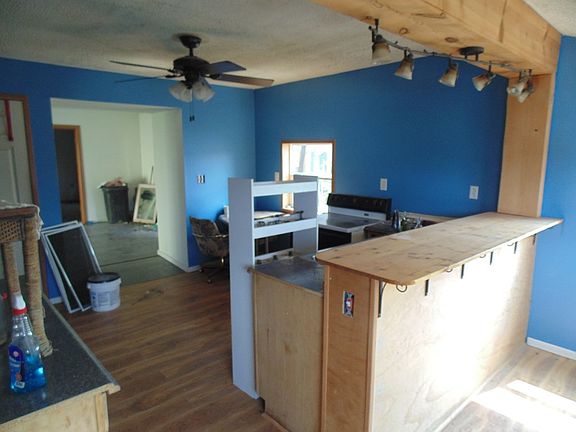 4th image of 1016 Caldwell St
